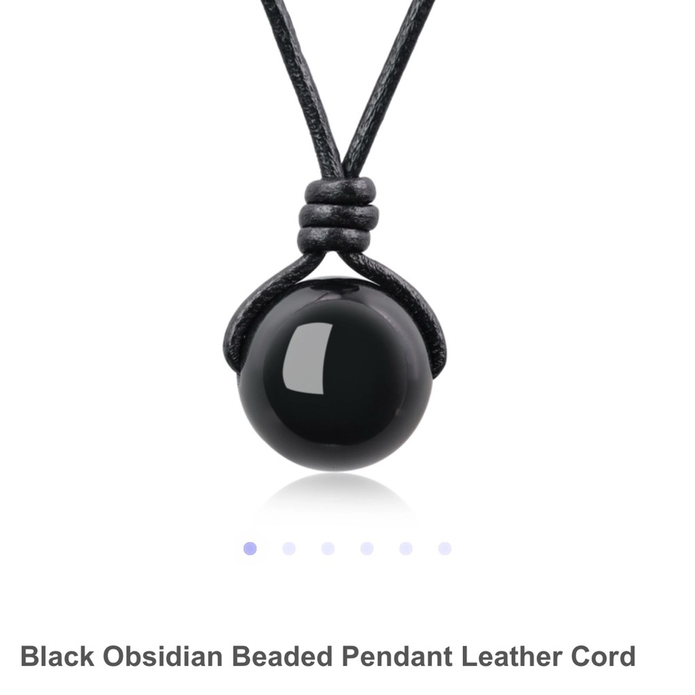 Elegant Black Pendant Necklace